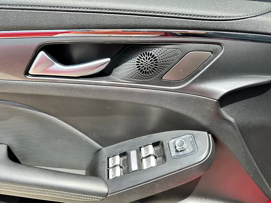 900x675_0_q87_c42_autohomecar__ChxpV2iZx_yAMYWTAA9siRIFQ9I442.jpg