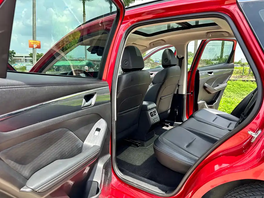 900x675_0_q87_c42_autohomecar__ChxpVWiZx_eAOPhsAAt_mfyuhv8244.jpg